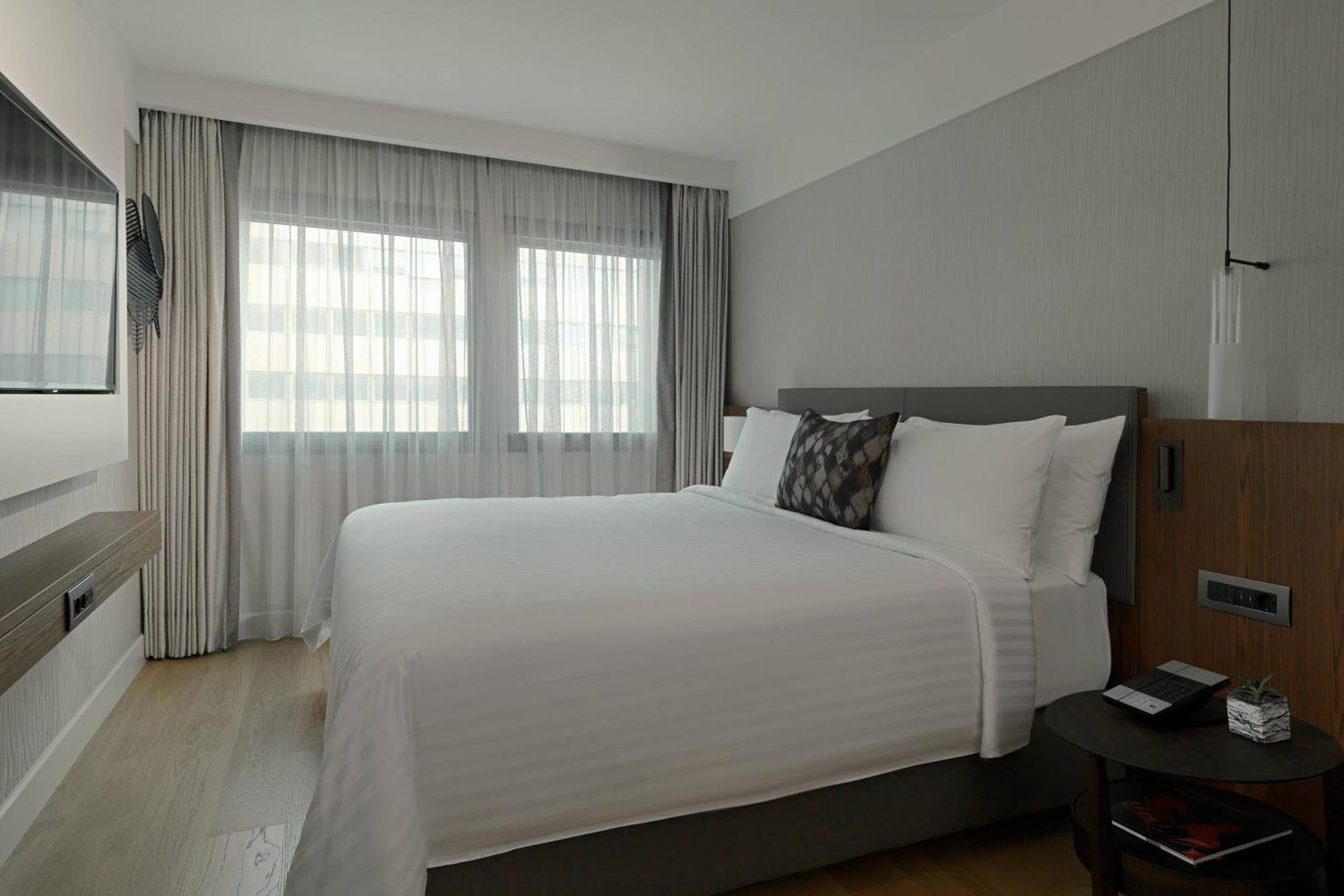 Athens Marriott Hotel Exterior photo